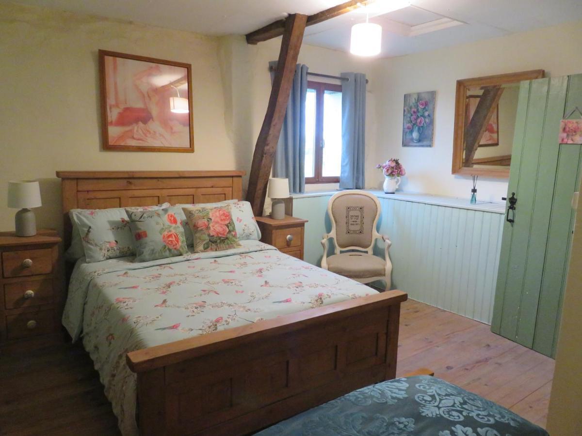 Michouat Chambre D'Hotes Vidou 외부 사진